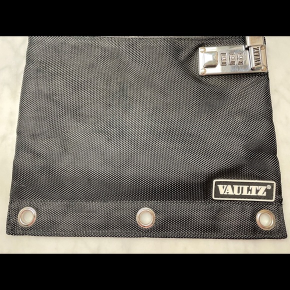 Vaultz Other Vaultz Locking Binder Pouch Poshmark